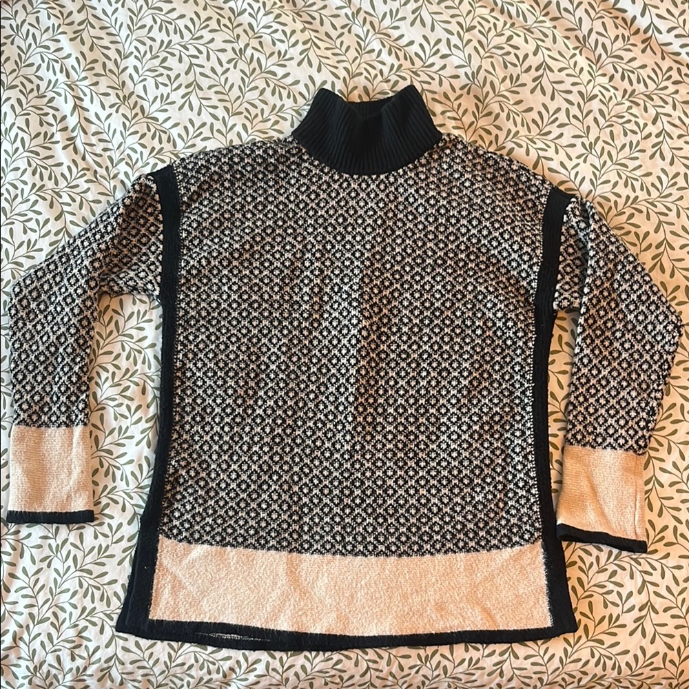 J Jill Black and Cream Patterned Sweater